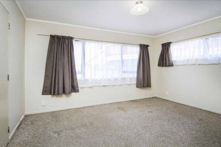 Photo of property in 57b Kamara Road, Glen Eden, Auckland, 0602