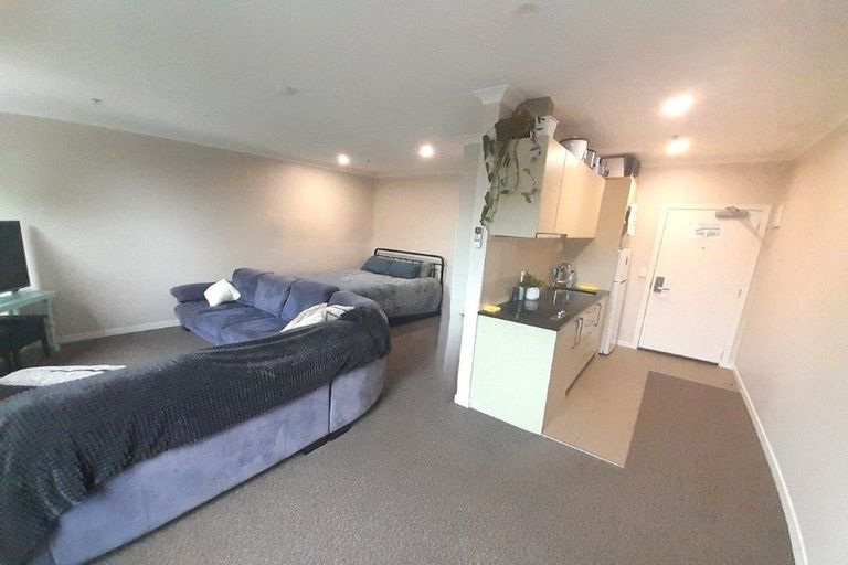 Photo of property in 16/5 Massey Avenue, Pukekohe, 2120