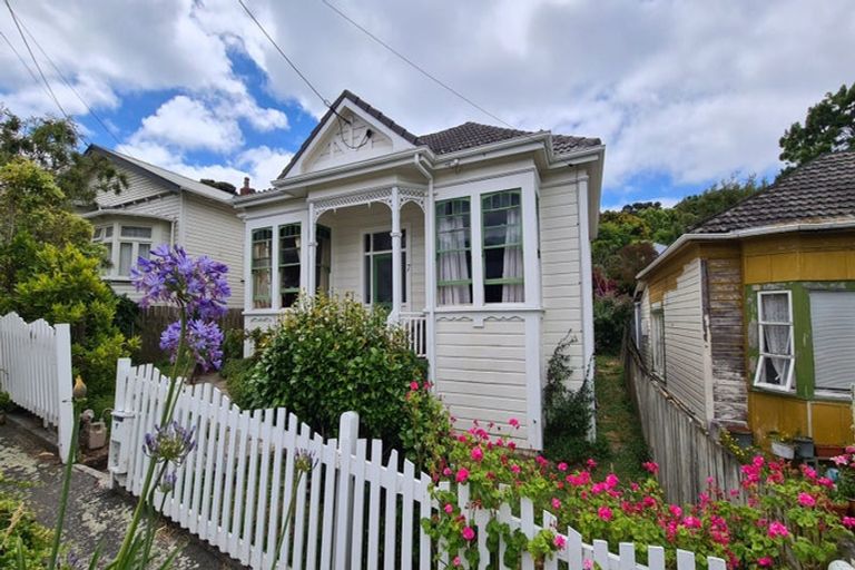 Photo of property in 7 Zohrab Street, Hataitai, Wellington, 6021