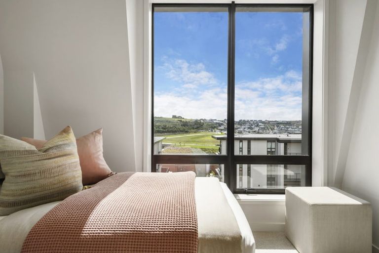 Photo of property in 9a Windlass Street, Long Bay, Auckland, 0630