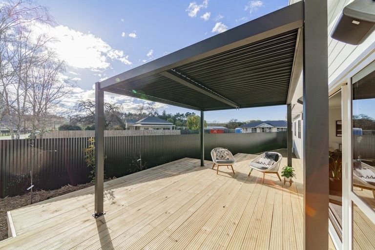 Photo of property in 12e Johnson Street, Waipawa, 4210