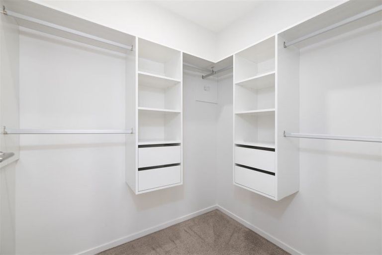 Photo of property in 9b Edwards Avenue, Henderson, Auckland, 0610