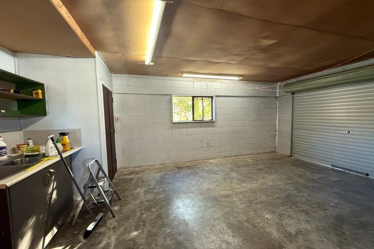 Photo of property in 111 Royal Road, Massey, Auckland, 0614