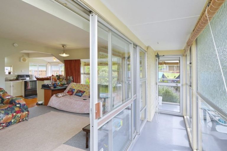 Photo of property in 23 Crofton Road, Harewood, Christchurch, 8051