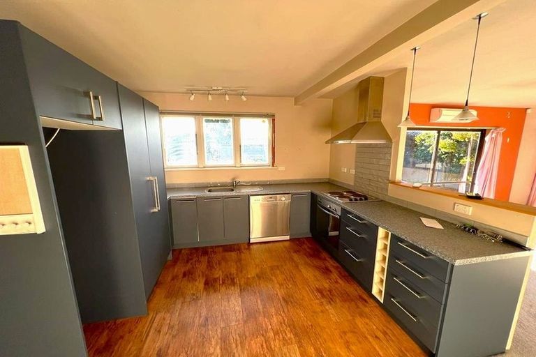 Photo of property in 37 Evesham Crescent, Spreydon, Christchurch, 8024