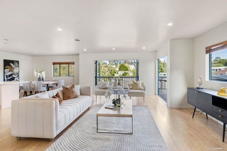 Photo of property in 49a Rehia Road, Massey, Auckland, 0614