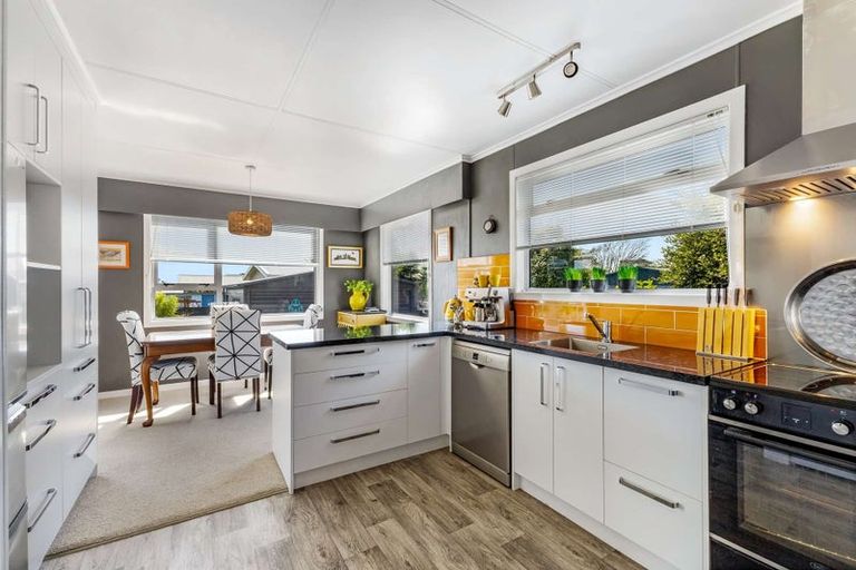 Photo of property in 39 Carey Street, Waitara, 4320