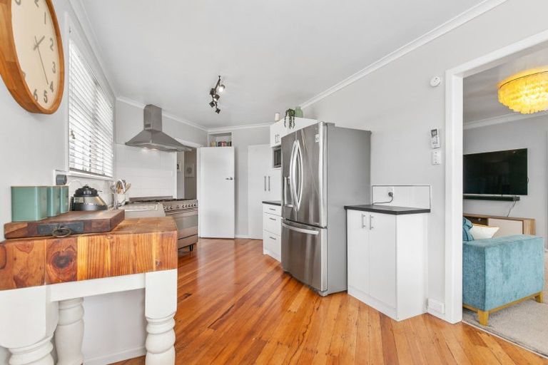 Photo of property in 175 Bartholomew Road, Levin, 5510