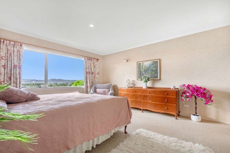 Photo of property in 22 Cobbe Place, Pomare, Rotorua, 3015