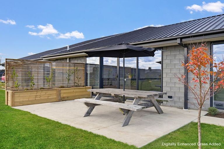Photo of property in 12 Edgeworth Road, Darfield, 7571
