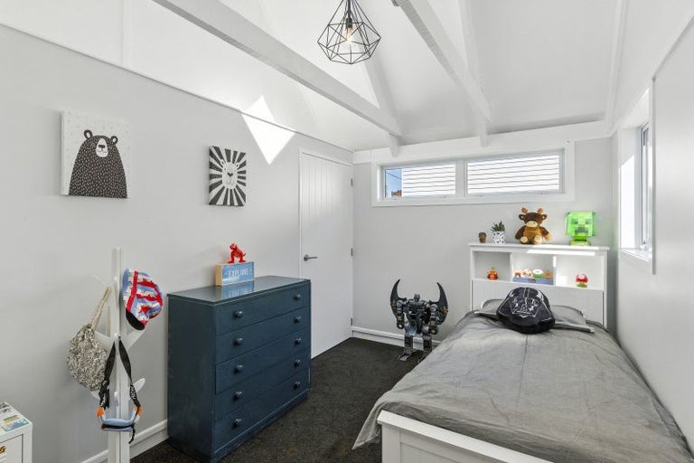 Photo of property in 13 Walton Road, Paraparaumu Beach, Paraparaumu, 5032