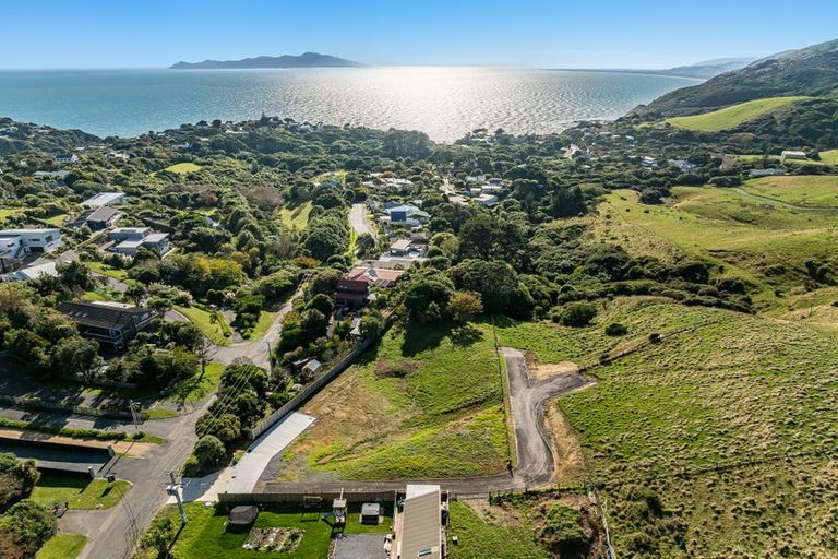 Photo of property in 68 Muri Road, Pukerua Bay, 5026