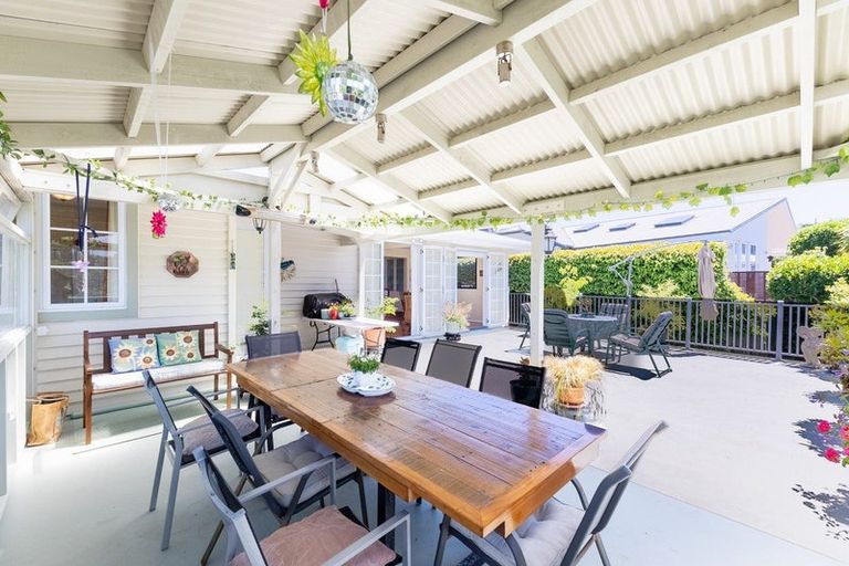 Photo of property in 10 Douglas Street, Paraparaumu Beach, Paraparaumu, 5032