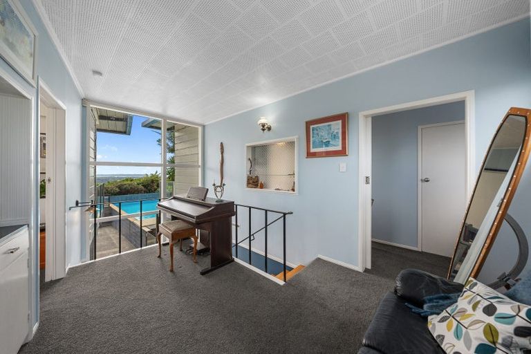 Photo of property in 4 Range Road, Swanson, Auckland, 0816