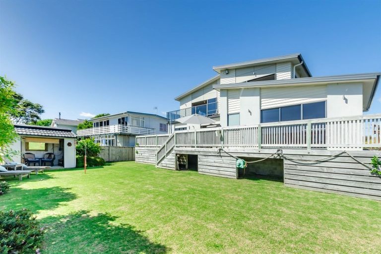 Photo of property in 9 Makora Road, Otaihanga, Paraparaumu, 5036