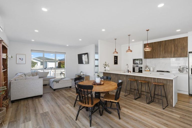 Photo of property in 10 Hemopo Street, Pukekohe, 2120