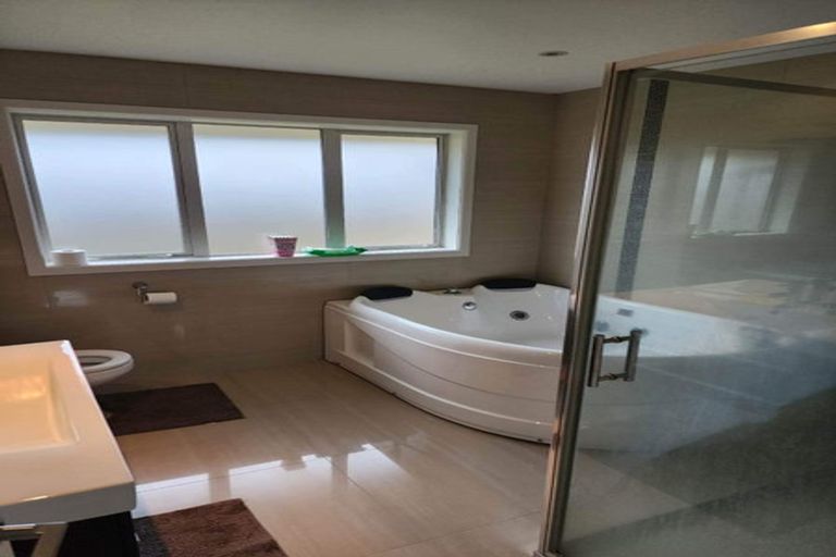 Photo of property in 6 Hampshire Court, Flagstaff, Hamilton, 3210