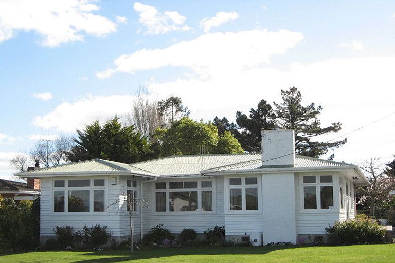 Photo of property in 36 Pukepapa Road, Marton, 4710