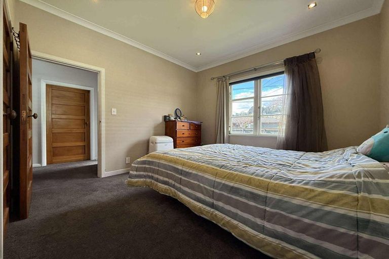 Photo of property in 353 Waiwhetu Road, Fairfield, Lower Hutt, 5011