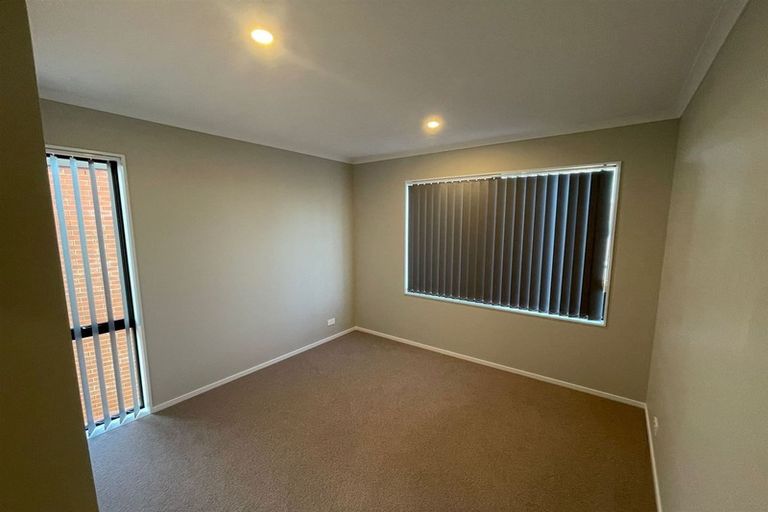 Photo of property in 24 Te Rito Road, Hobsonville, Auckland, 0616