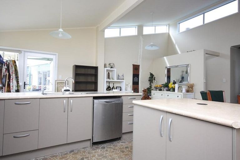 Photo of property in 119 Hetherington Road, Whangamata, 3620