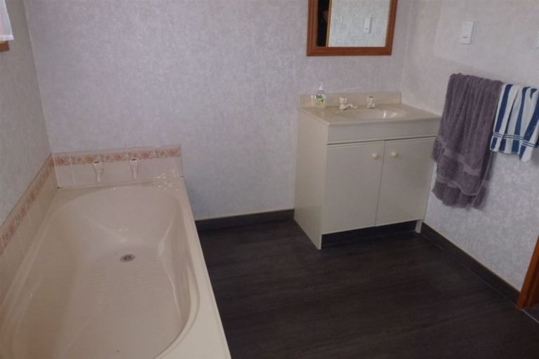 Photo of property in 70 Shakespeare Street, Greymouth, 7805