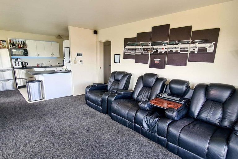 Photo of property in 9 Reserve Close, Woolston, Christchurch, 8062