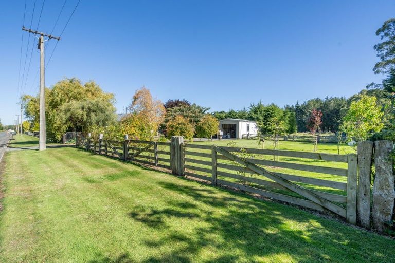 Photo of property in 17 Memorial Avenue, Drummond, Otautau, 9683