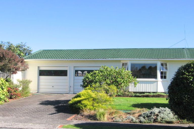 Photo of property in 2 Camden Place, Pukete, Hamilton, 3200