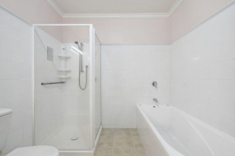 Photo of property in 41 Futuna Close, Karori, Wellington, 6012