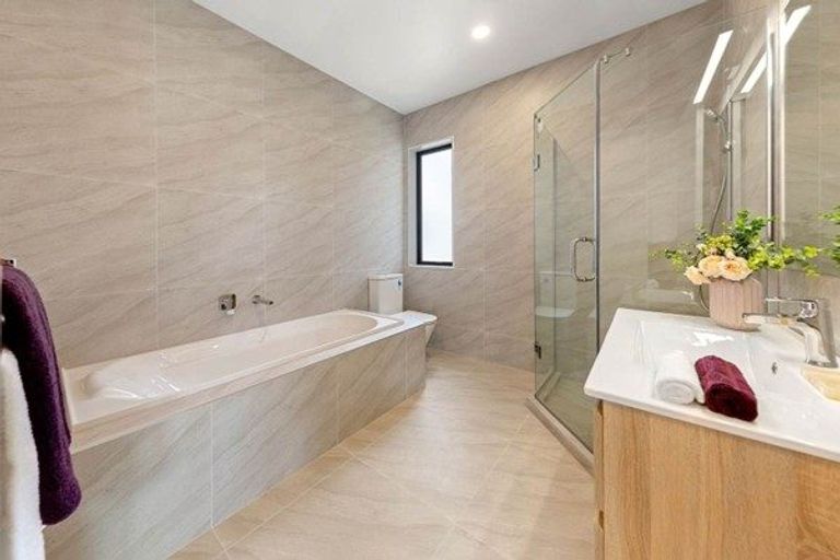 Photo of property in 7 Bushfield Drive, Flat Bush, Auckland, 2019