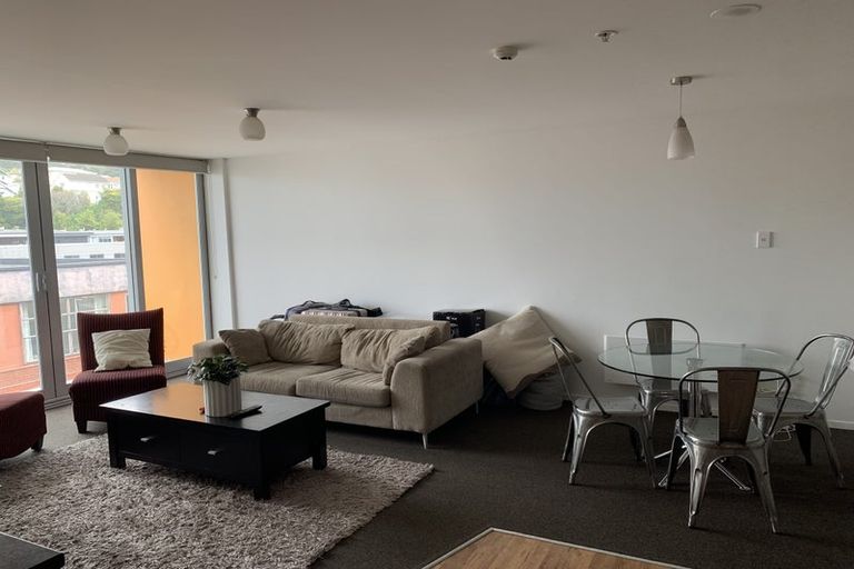 Photo of property in 12/2u Torrens Terrace, Mount Cook, Wellington, 6011