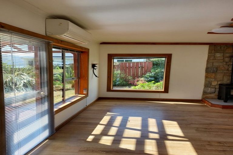 Photo of property in 26 Porterfield Street, Macandrew Bay, Dunedin, 9014