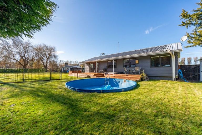 Photo of property in 9 Burdon Road, Woodbury, Geraldine, 7991