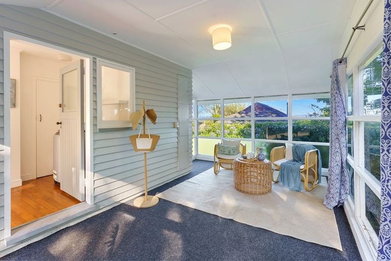 Photo of property in 58 Winara Avenue, Waikanae, 5036