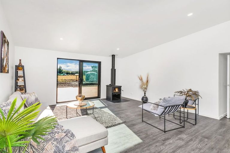 Photo of property in 3124 Coaltrack Road, Coalgate, 7673