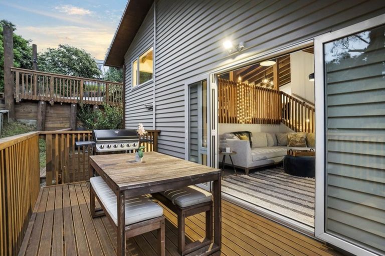 Photo of property in 9a Mirage Place, Beach Haven, Auckland, 0626