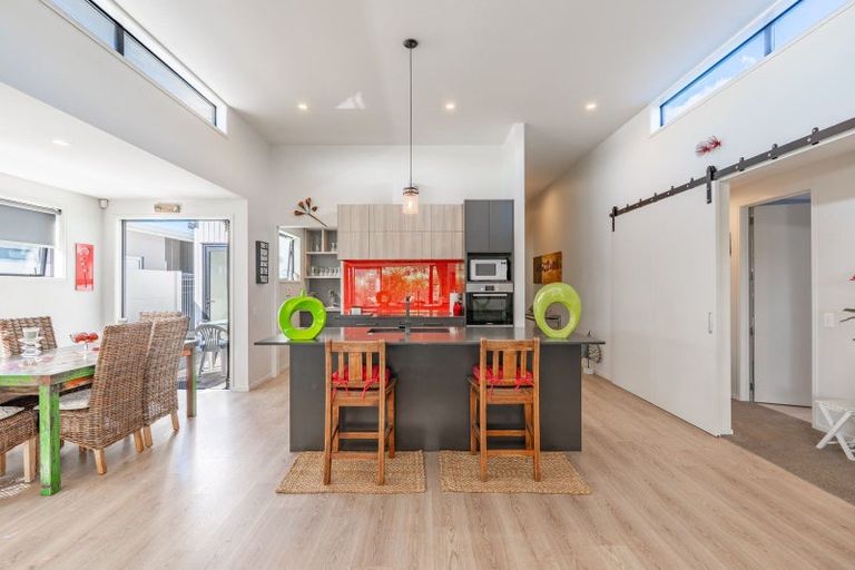Photo of property in 83 Coast Boulevard, Papamoa Beach, Papamoa, 3118
