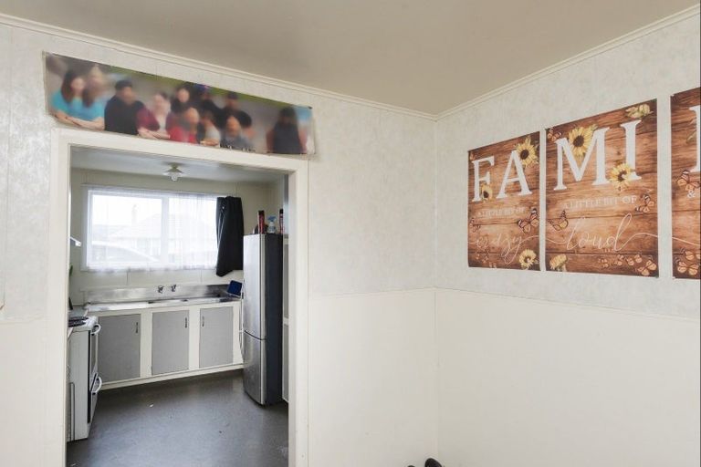Photo of property in 11 Cambridge Terrace, Kaiti, Gisborne, 4010