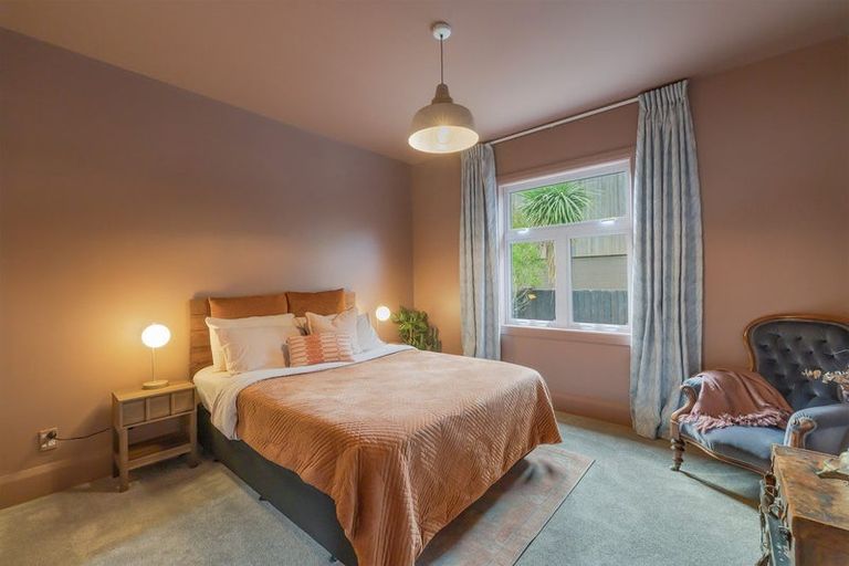 Photo of property in 2 Celia Street, Redcliffs, Christchurch, 8081