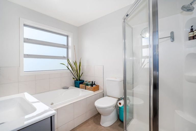 Photo of property in 23 Nathan Avenue, Paraparaumu Beach, Paraparaumu, 5032