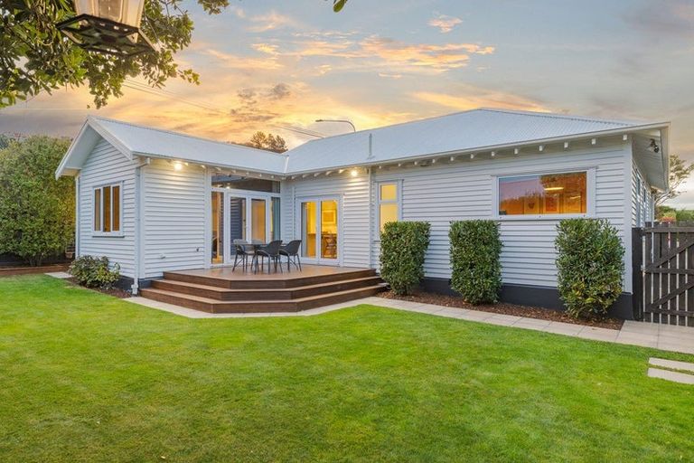 Photo of property in 2 Celia Street, Redcliffs, Christchurch, 8081