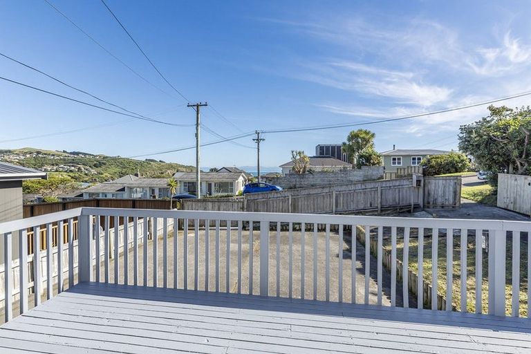 Photo of property in 8 Herewini Street, Titahi Bay, Porirua, 5022