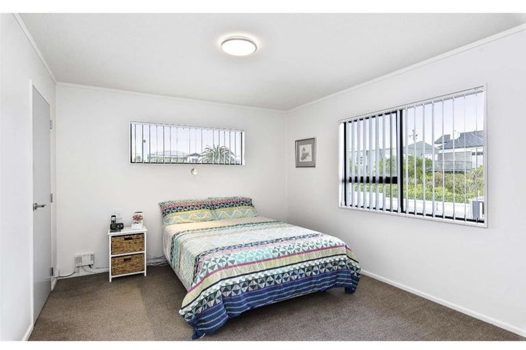 Photo of property in 114a Seaview Road, Paraparaumu Beach, Paraparaumu, 5032