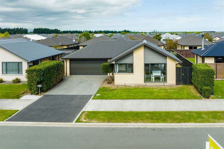 Photo of property in 14 Ridgeway Avenue, Rolleston, 7615