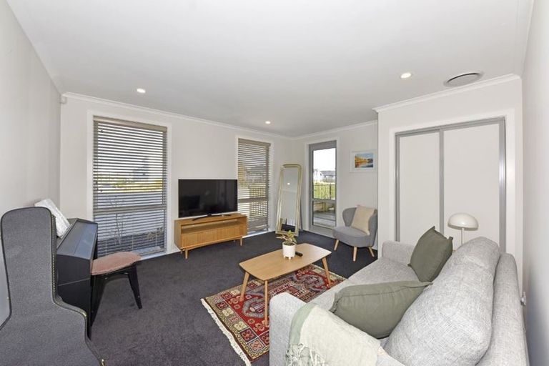 Photo of property in 8 Manarola Road, Halswell, Christchurch, 8025