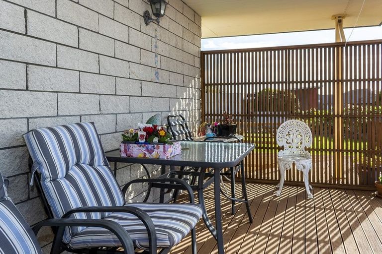 Photo of property in 32 Dillon Drive, Bell Block, New Plymouth, 4312