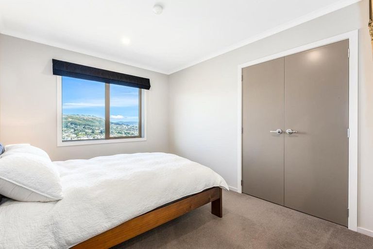 Photo of property in 85 Aotea Drive, Aotea, Porirua, 5024
