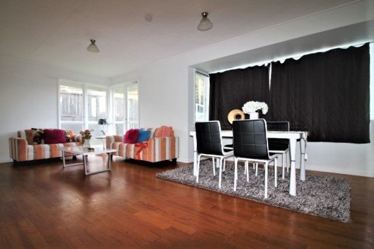 Photo of property in 15 Matai Street, Waiuku, 2123