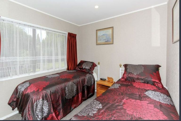 Photo of property in 10 Argyle Place, Highlands Park, New Plymouth, 4312